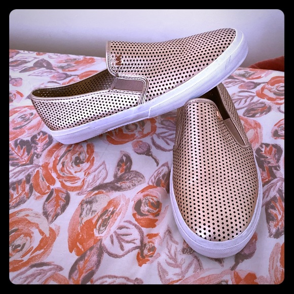 Rose gold Michael Kora slip on shoe - Picture 1 of 3